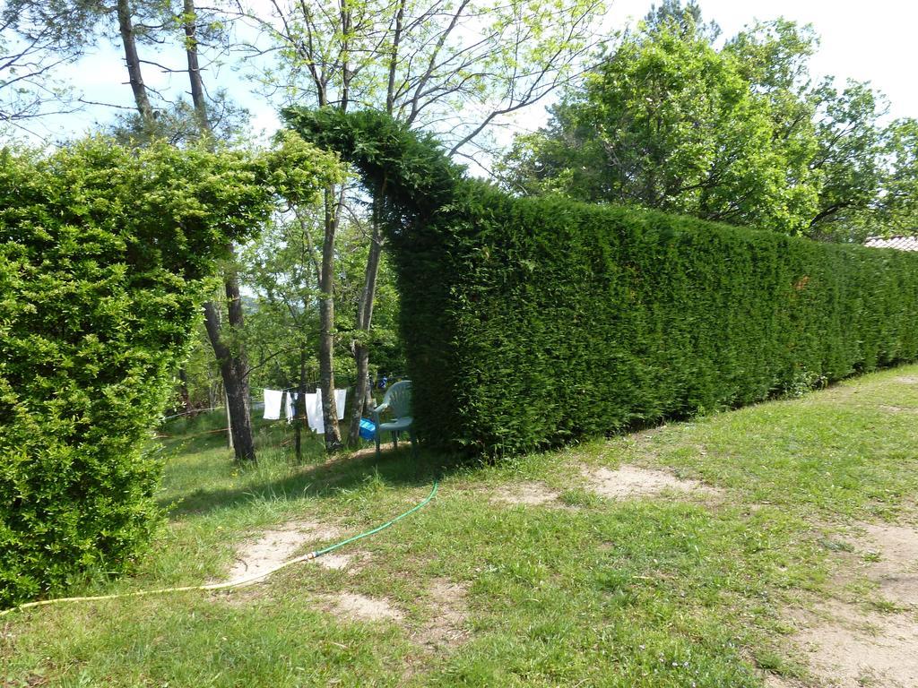 Domaine Du Planas Ailhon Ardeche Bed and Breakfast Værelse billede